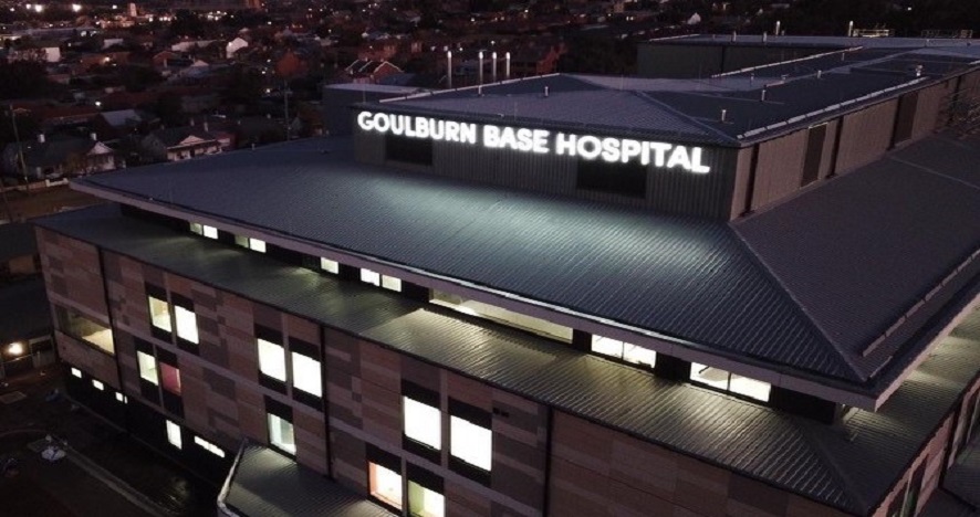 Goulburn Base Hospital sign installed